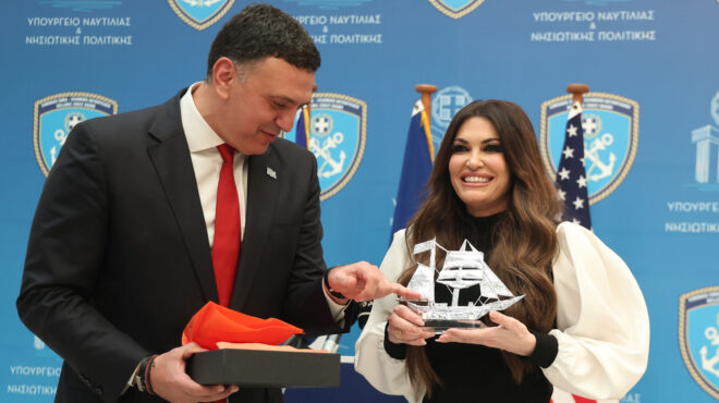 κίμπερλι-γκίλφοϊλ-συνάντηση-με-τον-βα-563966299