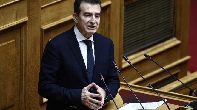 χρυσοχοΐδης-ψευδή-τα-περί-πλαστικών-σ-563975992