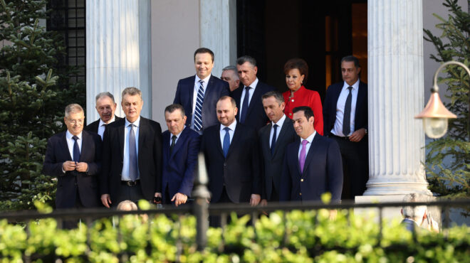 συνάντηση-μητσοτάκη-με-βουλευτές-της-563980975