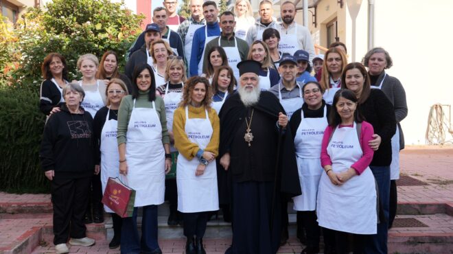 σταθερή-στήριξη-στις-τοπικές-κοινωνί-563991394