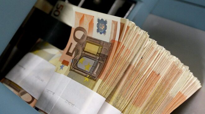 φθηνά-δάνεια-240-εκατ-σε-μικρομεσαίες-επ-563956870