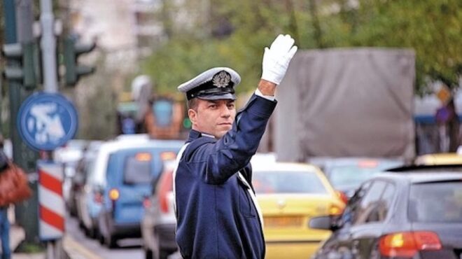 ο-καρδιολόγος-που-σφύριζε-αδιάκοπα-563966815