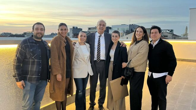 συγκινητικοί-εορτασμοί-για-τους-αποφ-563951644