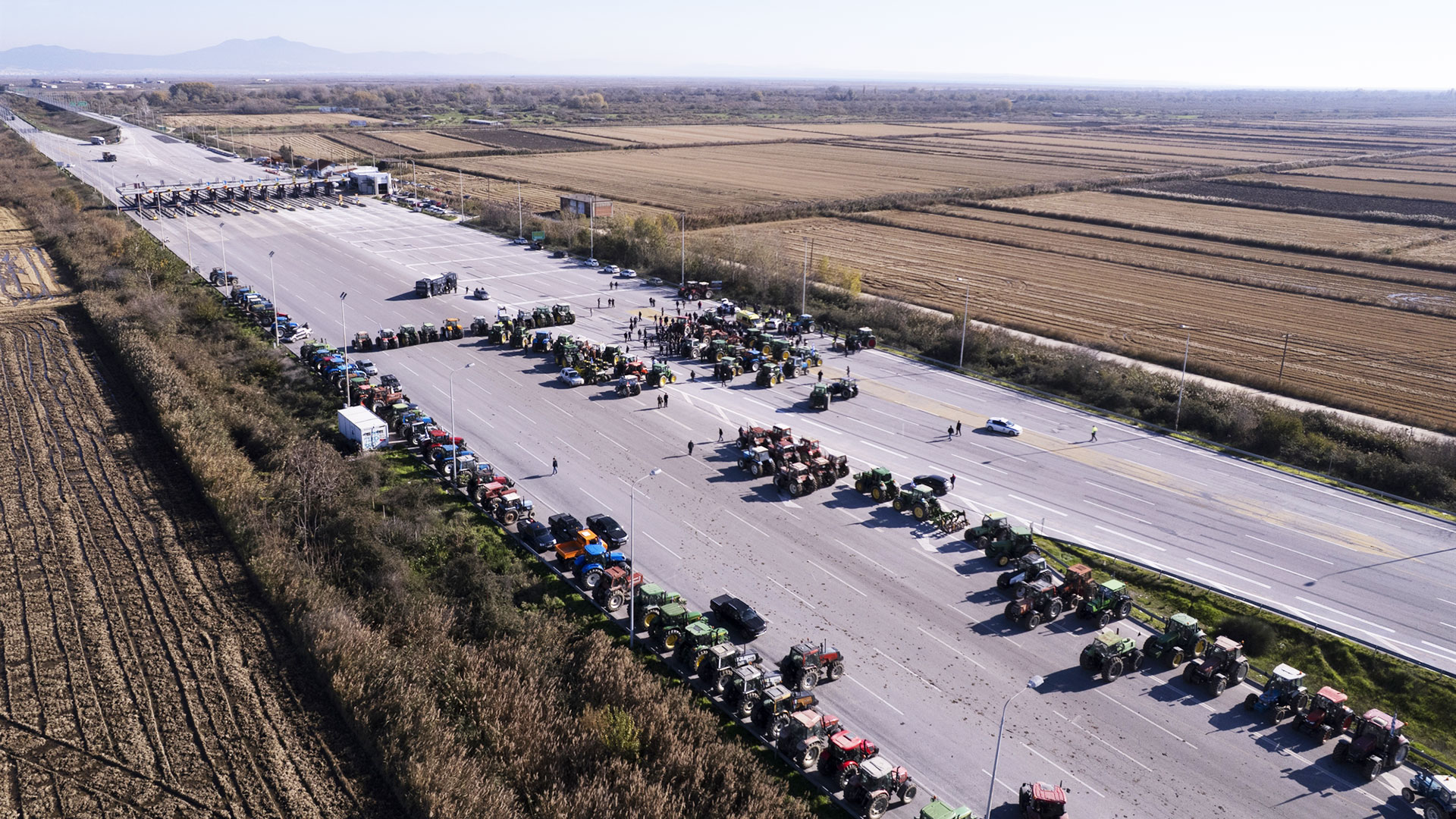 Ανησυχία για μπλόκα διαρκείας-1