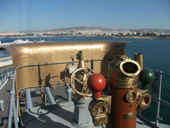 «Συντονίσου» στο Θωρηκτό Αβέρωφ – Επαναλειτουργεί ο ασύρματος του θρυλικού πλοίου-1