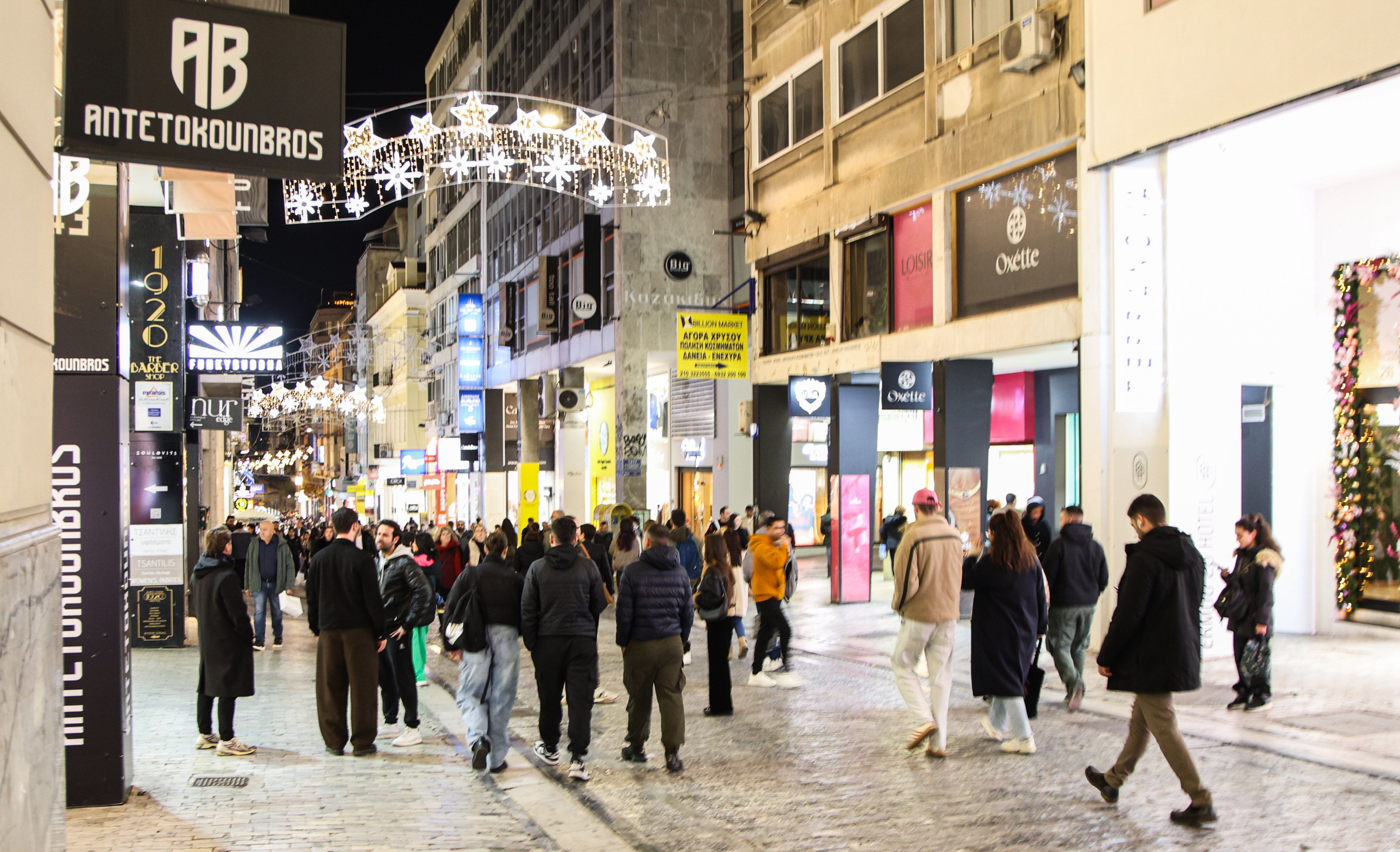 H άλλη Ερμού: Επιβιώνοντας στον 15ο ακριβότερο δρόμο του κόσμου-3