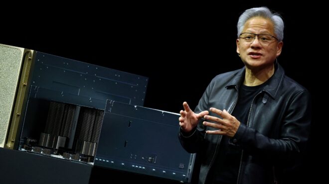 η-ai-δεν-απειλεί-τις-θέσεις-εργασίας-λέε-563965312