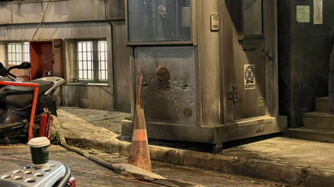 επίθεση-με-μολότοφ-στο-αστυνομικό-τμή-563963161