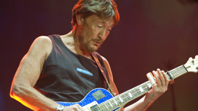 πέθανε-ο-τραγουδιστής-chris-rea-γνωστός-για-563989627