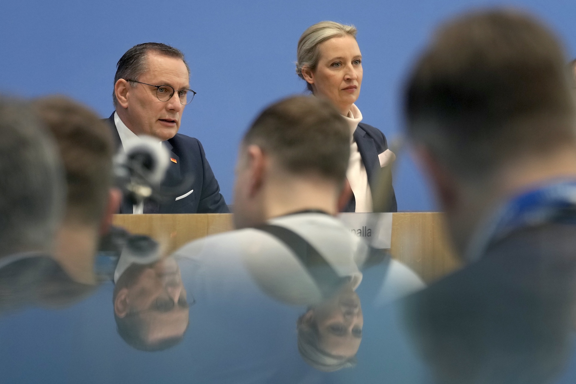 Ο Τραμπ τους «ενώνει», αλλά υπάρχουν αγκάθια που τους διχάζουν: Τι γίνεται με την ευρωπαϊκή (άκρα) Δεξιά;-3