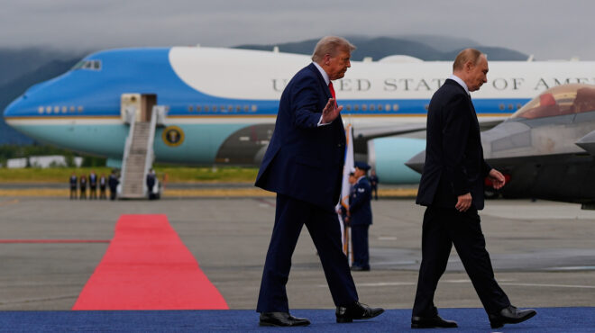 νιλ-μακφάρλαν-στην-κ-δεν-βλέπω-πολλο-563956936