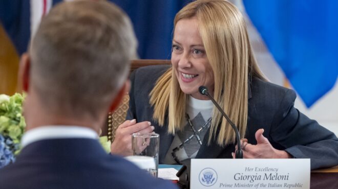 ιταλία-το-κόμμα-της-μελόνι-θέλει-να-διπ-563967787