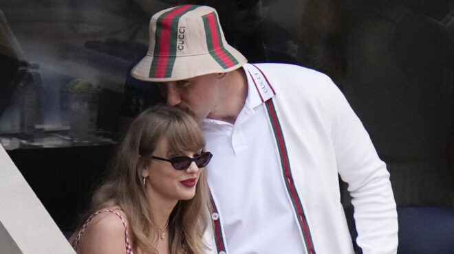 τέιλορ-σουίφτ-εδωσε-πουρμπουάρ-μισ-563999569