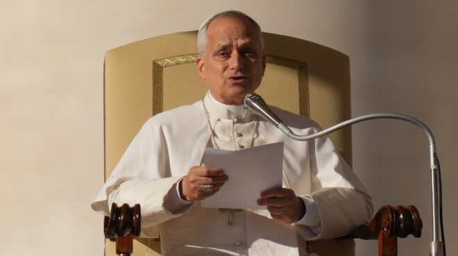 ο-πάπας-καλεί-τον-τραμπ-να-μη-διαλύσει-τ-563968324