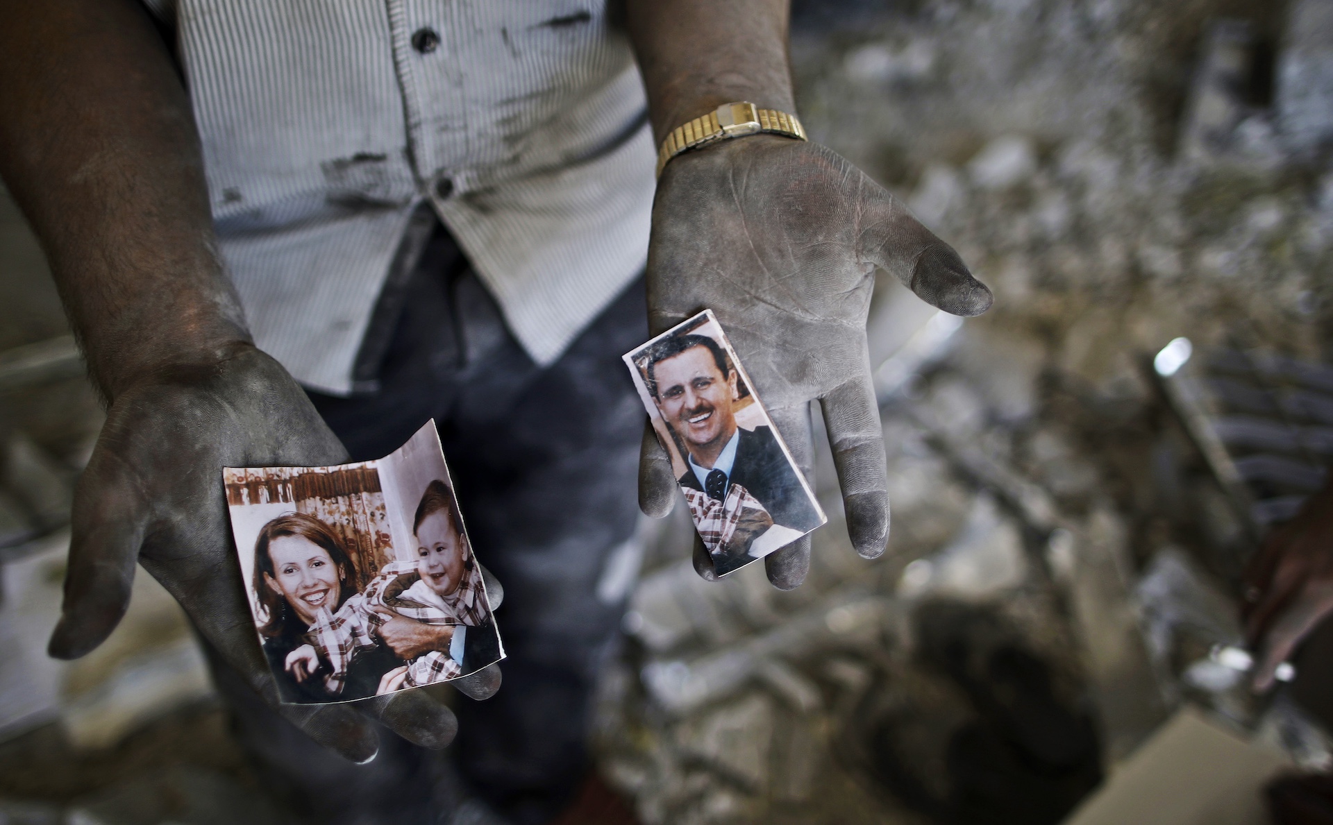 Στη χλιδή οι Ασαντ έναν χρόνο μετά τη φυγή τους – Η νέα «καριέρα» του Μπασάρ-1