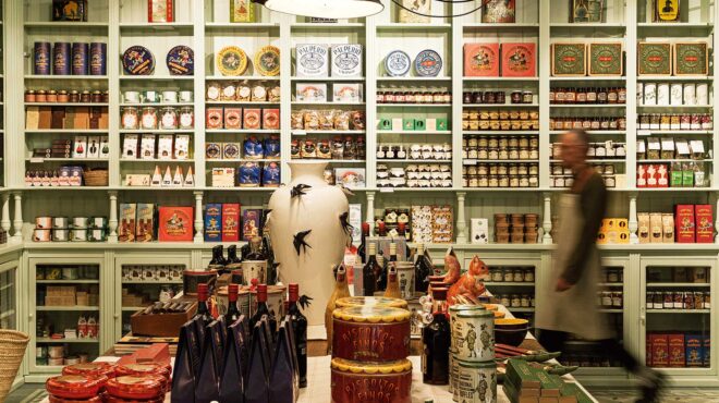 το-σουβενίρ-αλλιώς-6-καταστήματα-σε-έξι-563969680