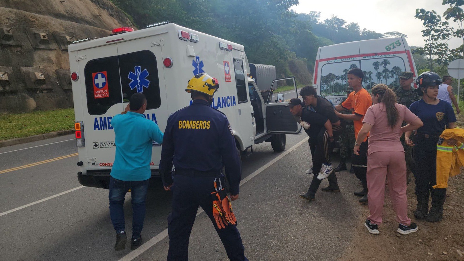 Κολομβία: Τροχαίο με 17 νεκρούς, ανάμεσά τους 16 μαθητές λυκείου-2