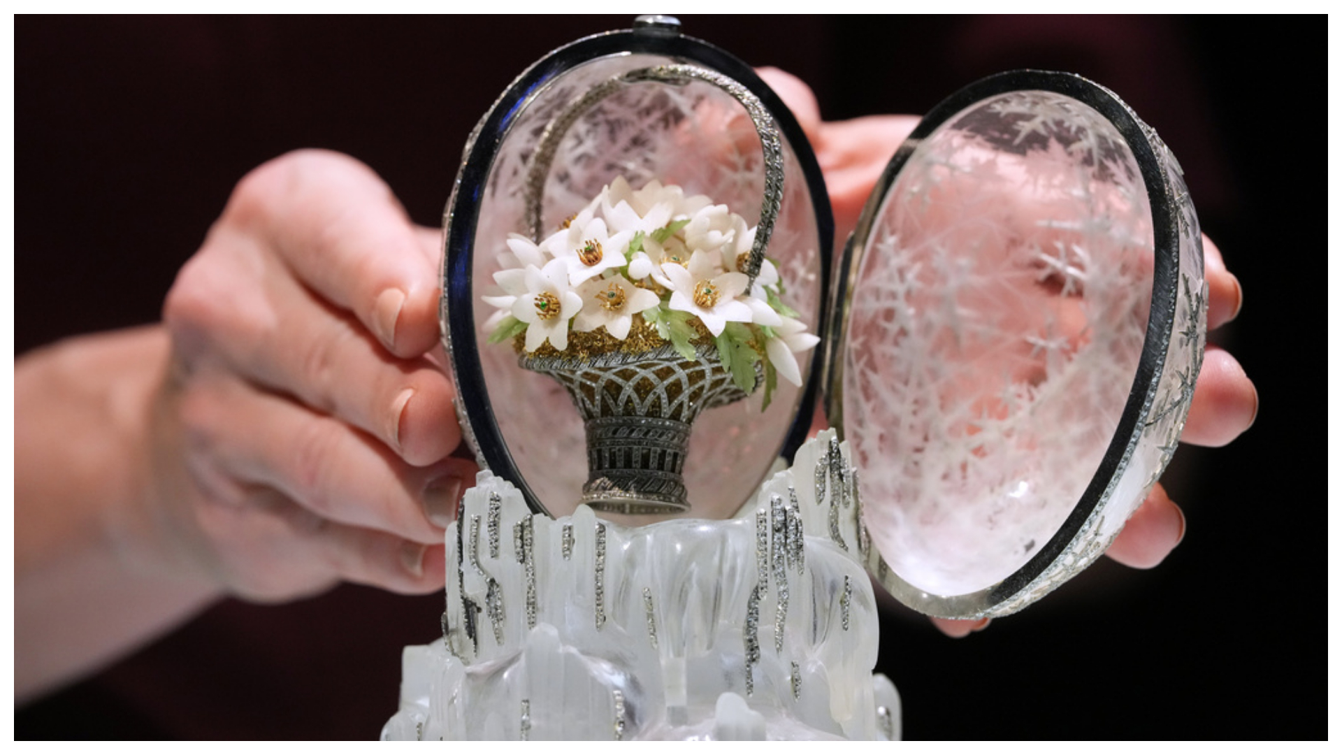 Το Χειμερινό Αυγό Φαμπερζέ των Ρομανώφ πωλήθηκε για πολλά εκατομμύρια ευρώ-1