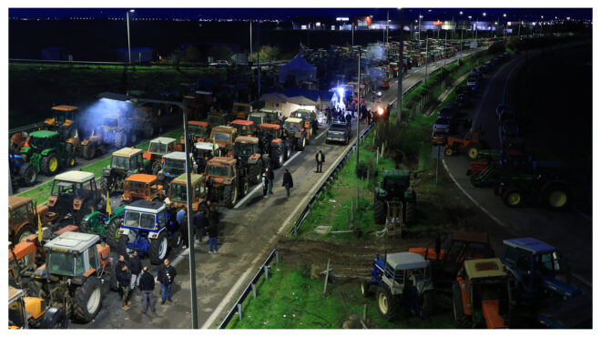 συνεχίζουν-τις-κινητοποιήσεις-οι-αγρ-563964310