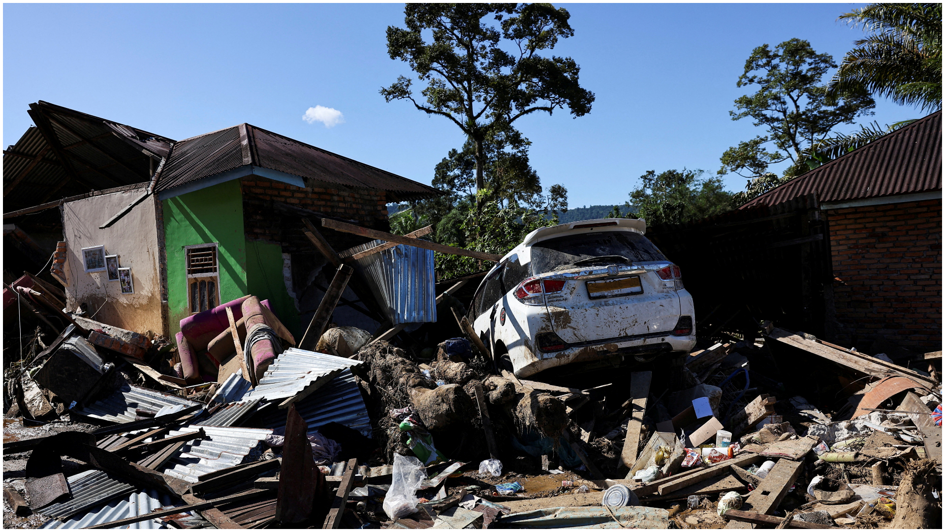 Φονικές πλημμύρες στη Νοτιοανατολική Ασία: Τουλάχιστον 1.160 νεκροί και εκατοντάδες αγνοούμενοι-3
