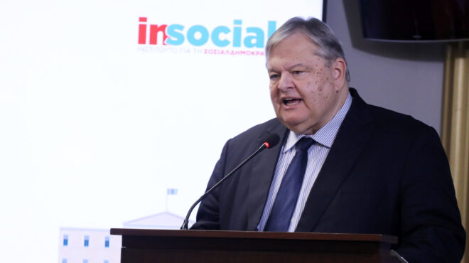 ευ-βενιζέλος-βαθιά-κρίση-αξιοπιστίας-563970961