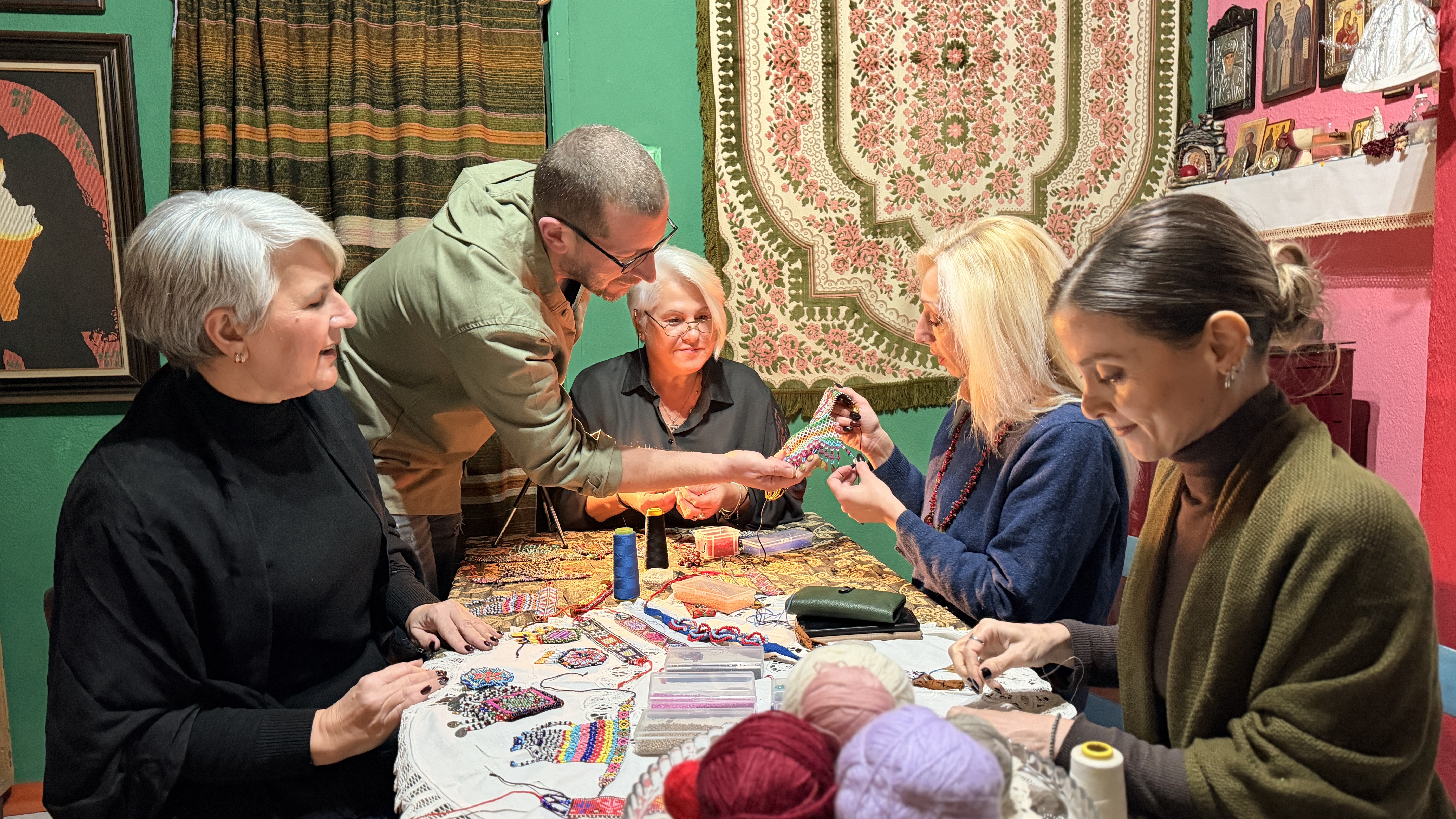 Αναβιώνοντας κοσμήματα του 1900 σε ένα χωριό του Εβρου-1