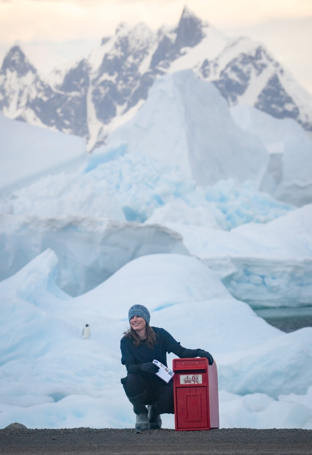To αναπάντεχο δώρο του βασιλιά Καρόλου στους Βρετανούς ερευνητές της Ανταρκτικής-2