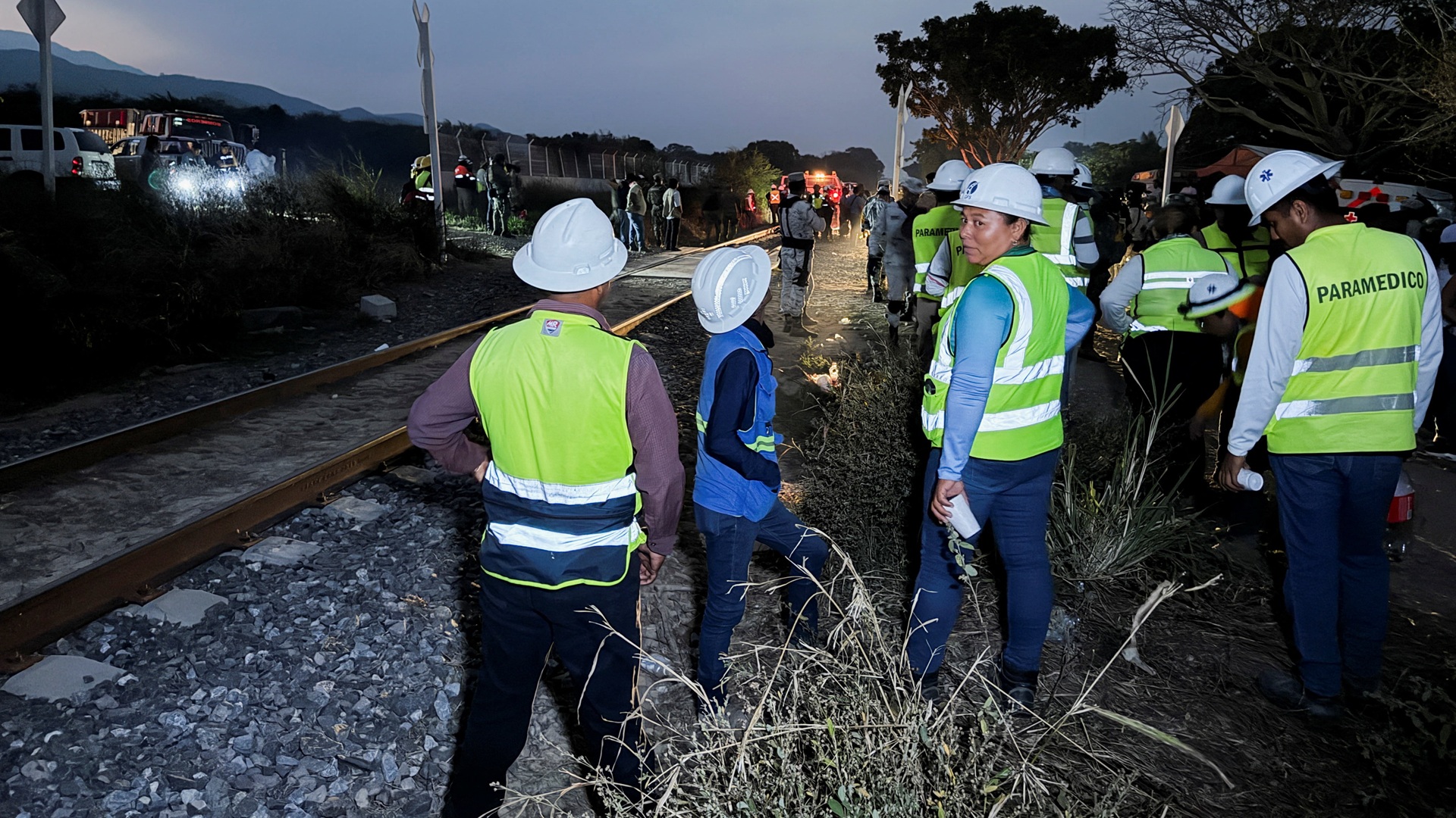 Σιδηροδρομική τραγωδία στο Μεξικό: Τουλάχιστον 13 νεκροί και σχεδόν 100 τραυματίες από εκτροχιασμό τρένου-1