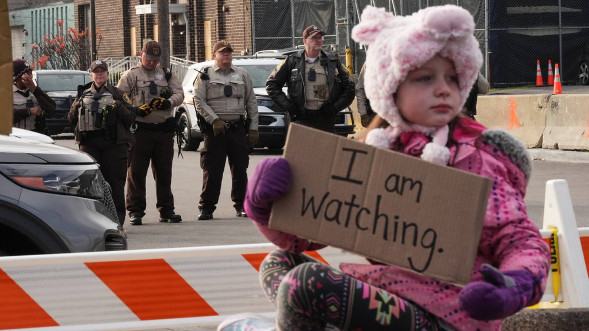 Το 2025 μέσα από 30 φωτογραφίες – Τα γεγονότα που σημάδεψαν τη χρονιά που πέρασε-31