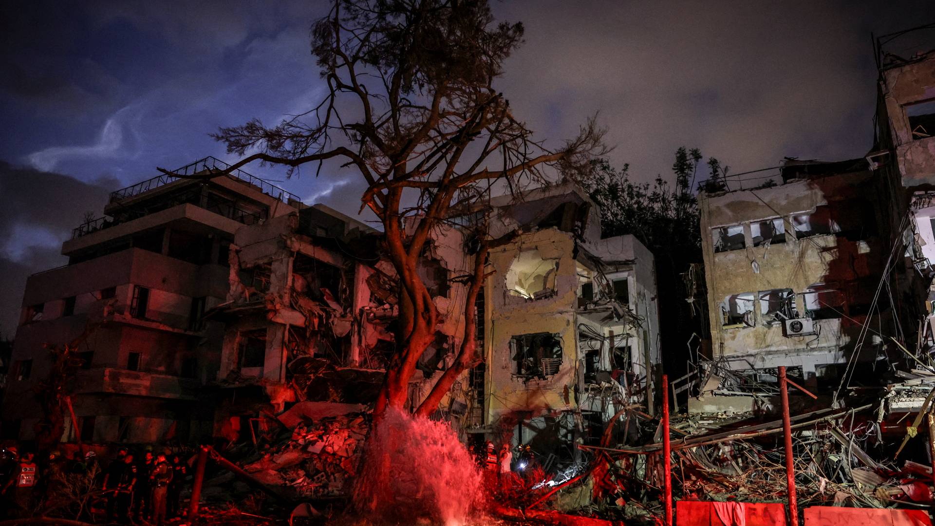 Το 2025 μέσα από 30 φωτογραφίες – Τα γεγονότα που σημάδεψαν τη χρονιά που πέρασε-16