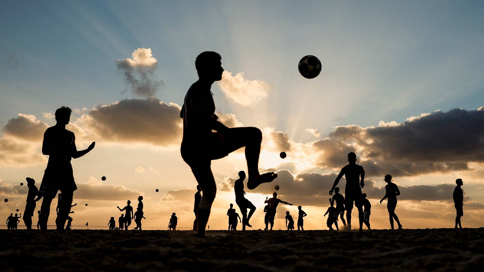 Το 2025 μέσα από 30 φωτογραφίες – Τα γεγονότα που σημάδεψαν τη χρονιά που πέρασε-24