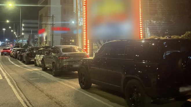 παρκαδόροι-στάθμευαν-τα-ι-χ-πελατών-στ-563975935