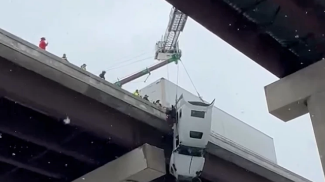 ηπα-κινηματογραφική-διάσωση-από-καμπ-563954353