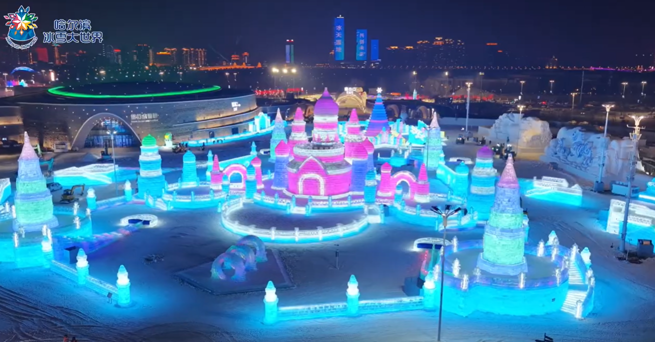 Ανοιξε στη Χαρμπίν το μεγαλύτερο θεματικό πάρκο από πάγο στον κόσμο-4