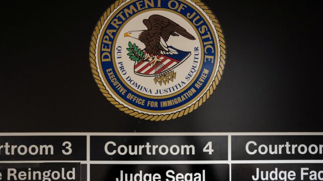 ηπα-η-κυβέρνηση-τραμπ-καθαιρεί-8-δικαστ-563954218