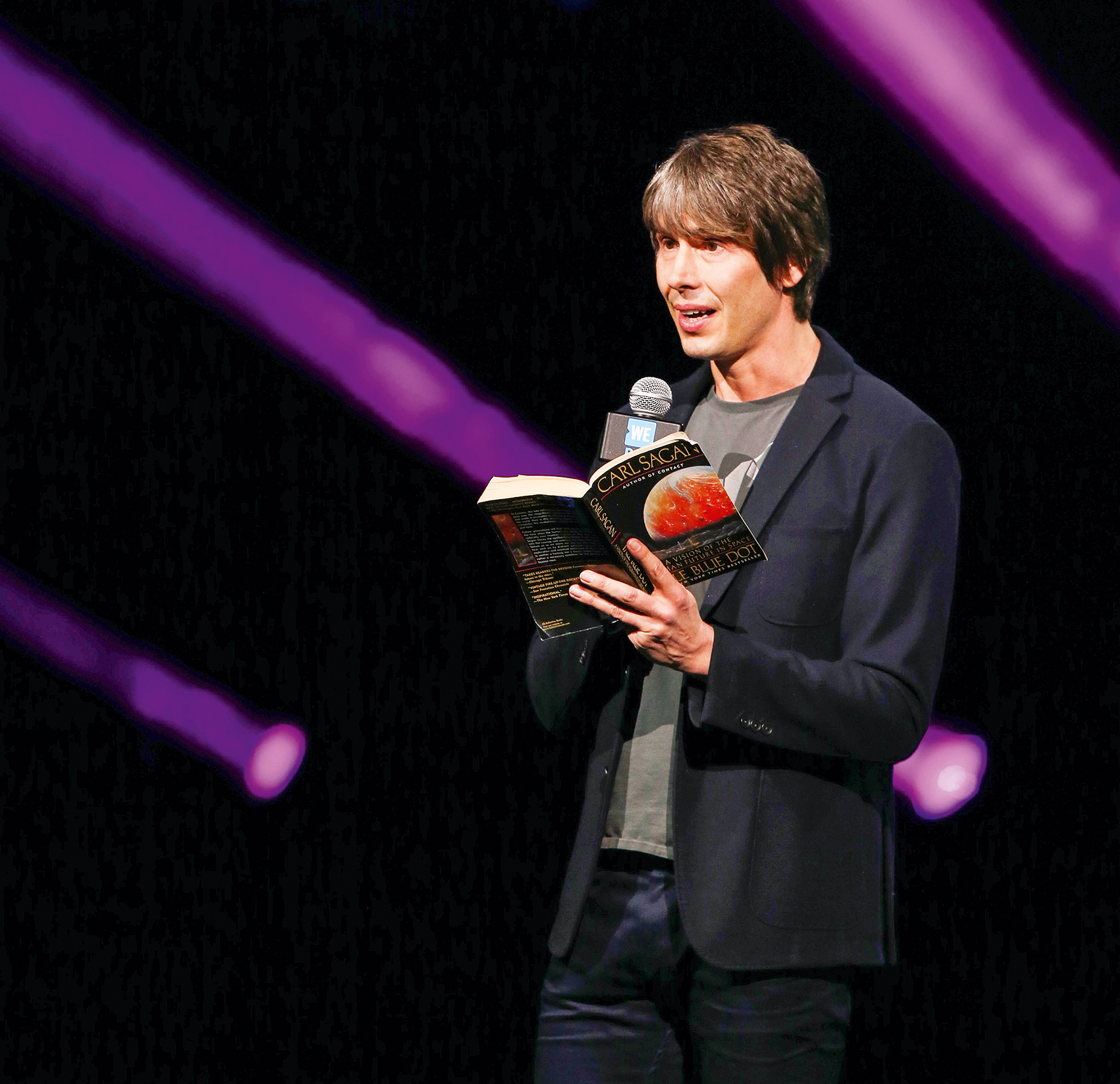 Διαβάστε στην «Καθημερινή της Κυριακής»-6