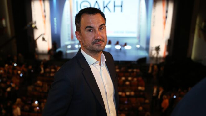 σκληρή-απάντηση-από-τον-εξώστη-στον-563960278