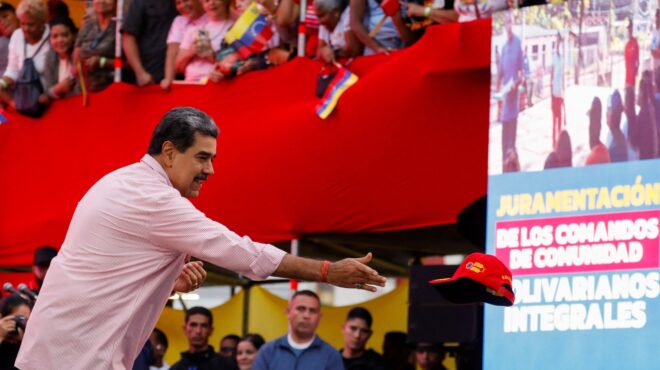 βενεζουέλα-ο-μαδούρο-αλλάζει-καταλύμ-563956120