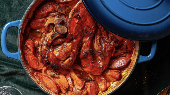 αγριογούρουνο-στη-γάστρα-κρασάτο-με-κ-563967985