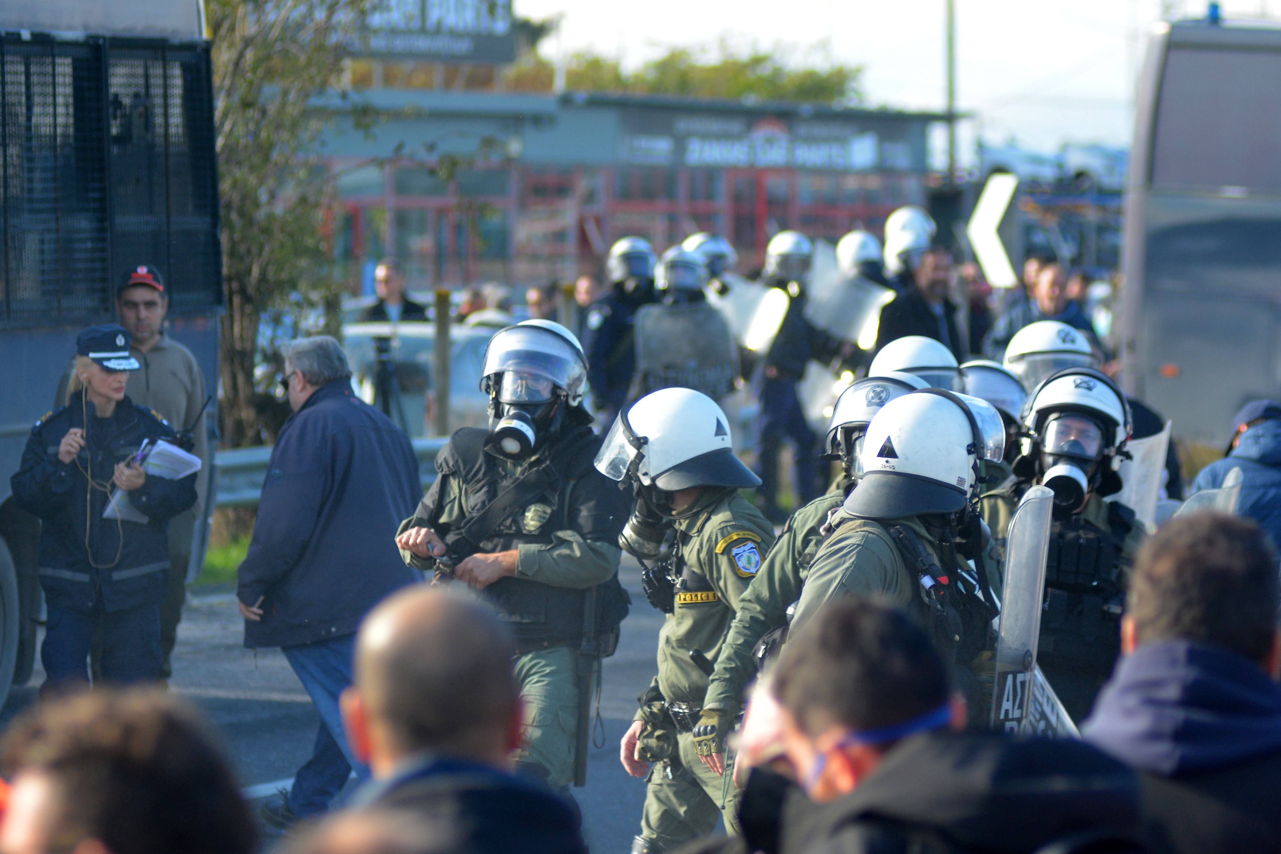 Κομμένη στα δύο η Ελλάδα – 2η ημέρα με μπλόκα αγροτών-3
