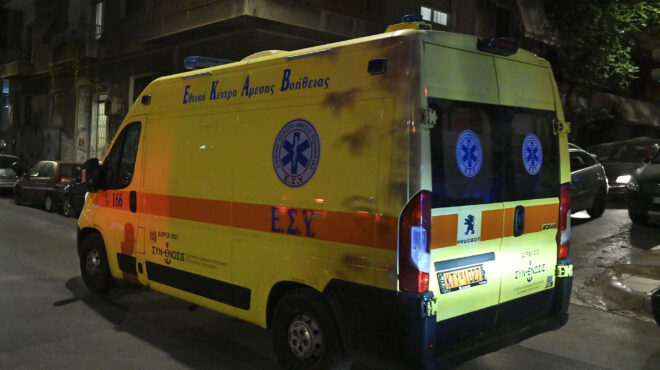 αλιμος-αυτοκίνητο-έπεσε-πάνω-σε-κατάσ-563992741