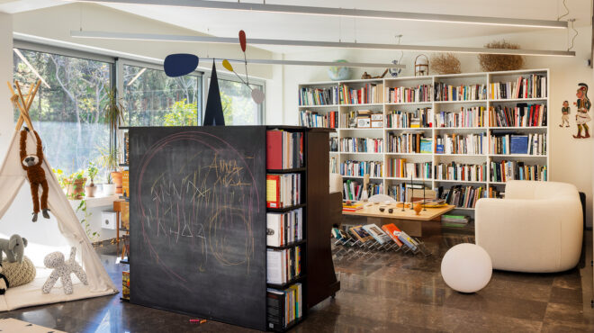 ενα-διαμέρισμα-σαν-μεγάλο-δωμάτιο-στο-563991661