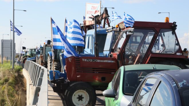 αγρότες-ο-χάρτης-των-μπλόκων-σε-όλη-τ-563963251
