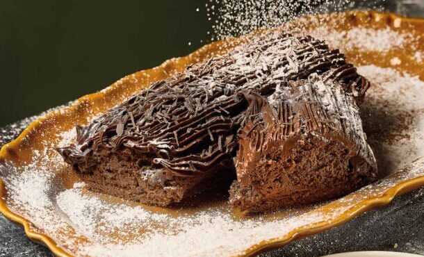 χριστουγεννιάτικος-κορμός-κλασικός-563978617