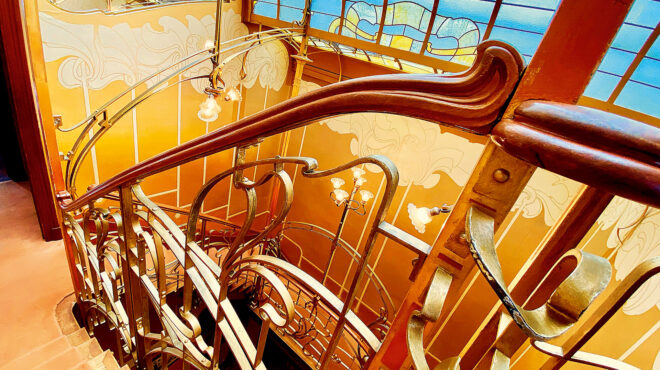 η-επανάσταση-της-καμπύλης-563957665