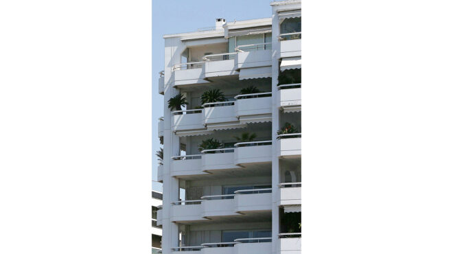 στο-τραπέζι-σενάριο-ελάχιστου-ενοικί-563962639