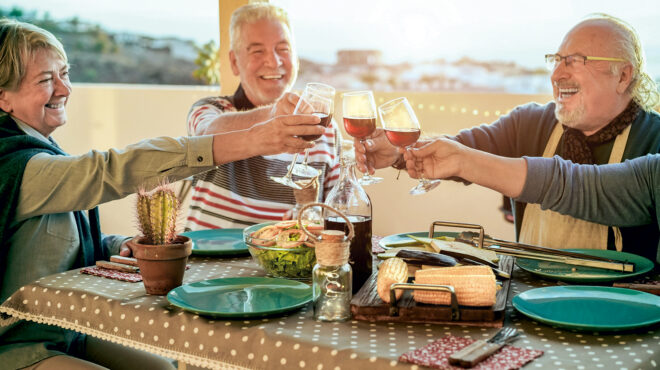 αλκοόλ-και-υγεία-της-καρδιάς-μια-πολύπ-563953348