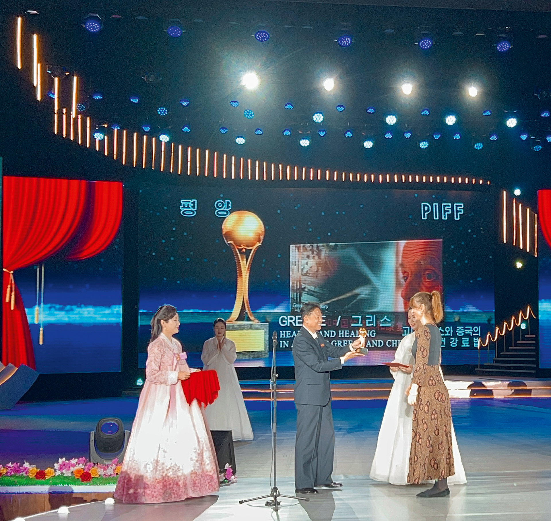 7 σουρεάλ μέρες στη Βόρεια Κορέα-4