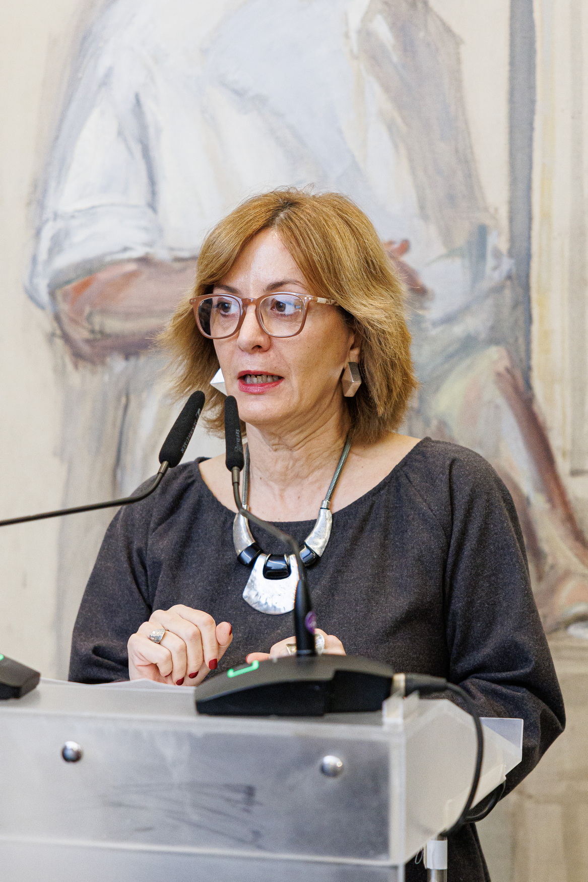 Ο κεραμικός πλούτος της Ελένης Βερναδάκη στο γκαλά του Μουσείου Μπενάκη-4