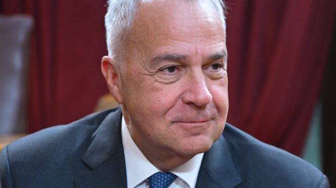 μάκης-βορίδης-φραπέδες-563971531